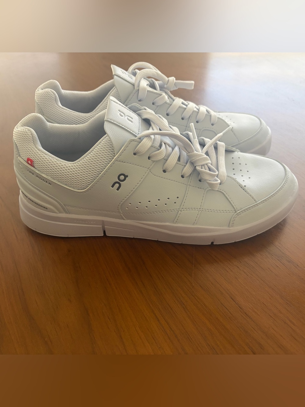 On Running THE ROGER Clubhouse Men’s Sneaker size 10